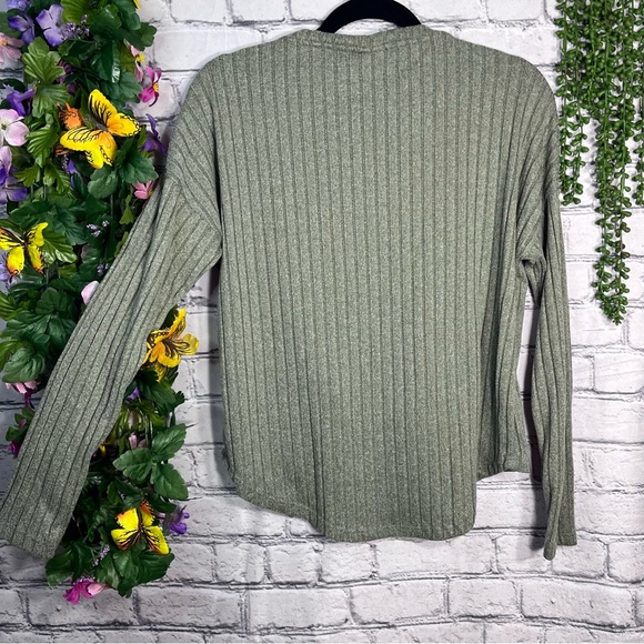 _🌼3/$30🌼NWOT So Ribbed Green Button Down Cardigan Size Small - Picture 9 of 15